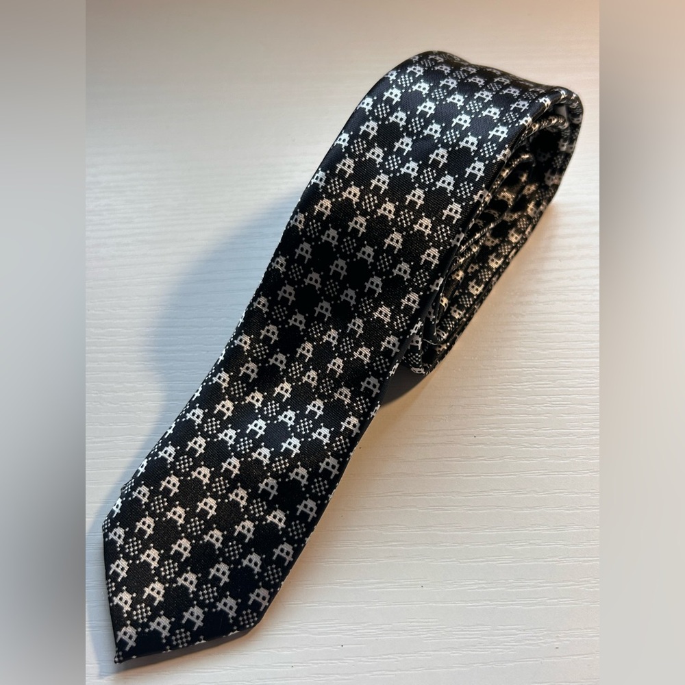 SPACE INVADERS Skinny Slim Video Game men’s Tie Novelty Necktie 80s 1980s